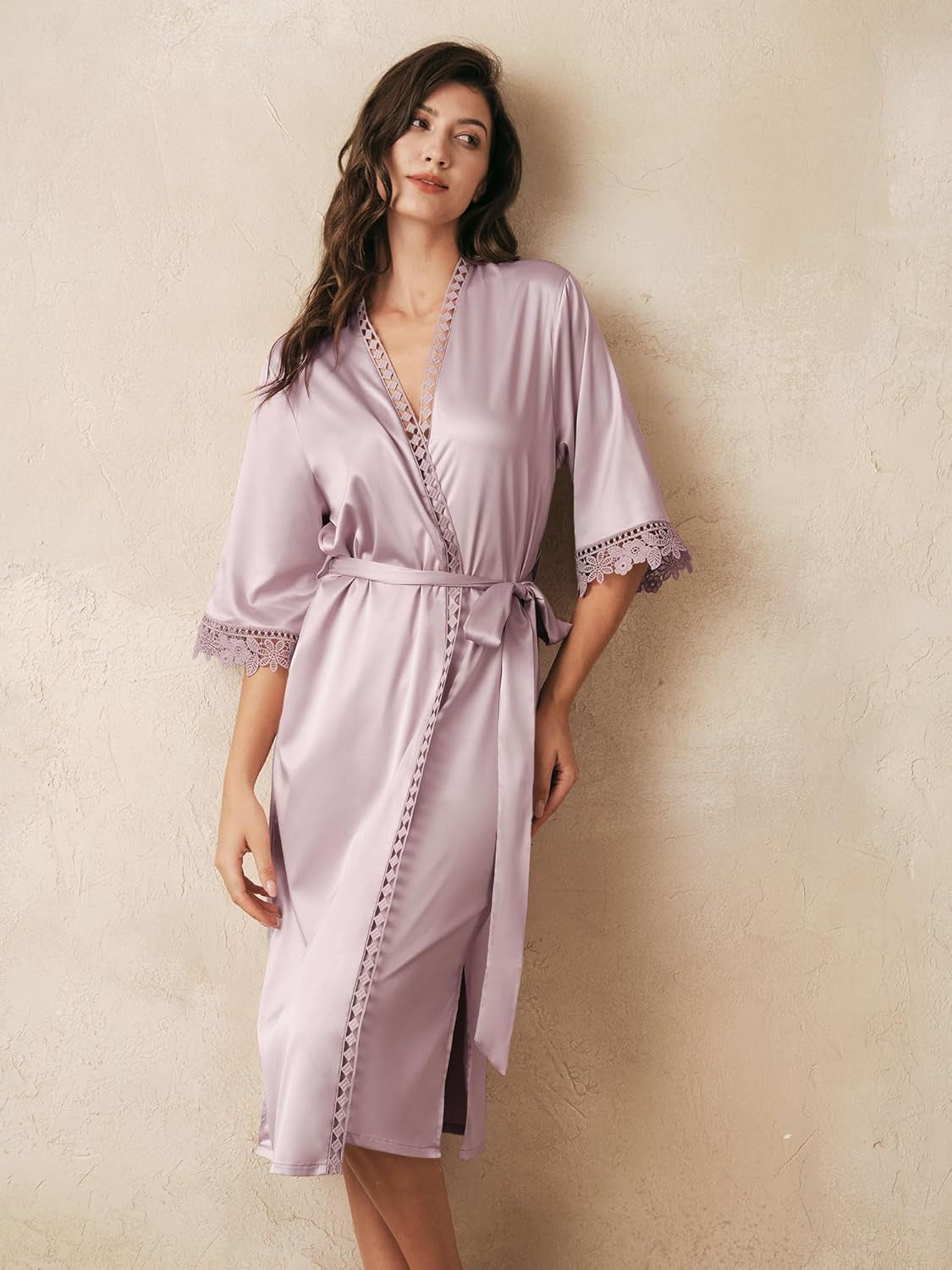 Silk Robes for Women, Short Bridesmaid Robes for Bridal Wedding Party, Bride Satin Bathrobe with Long Sleeve