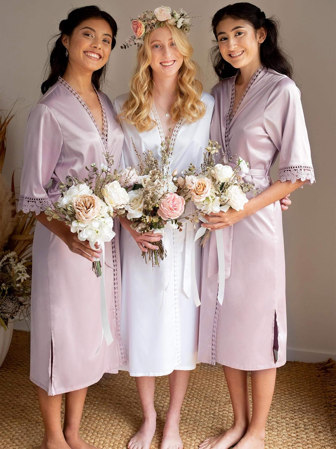 Silk Robes for Women, Short Bridesmaid Robes for Bridal Wedding Party, Bride Satin Bathrobe with Long Sleeve